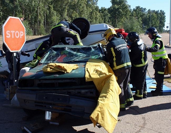 Bomberos de Badajoz participarán en Portugal en un Encuentro de Rescate en Accidentes de Tráfico