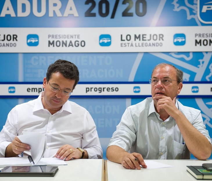 Manzano: &quot;La corrupción está en el PSOE, y no en el PP&quot;