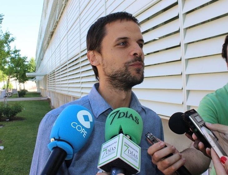 Podemos aboga por una prorrogación en los contratos de los trabajadores sociales de la Renta Básica