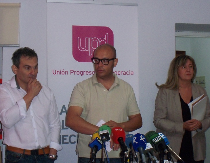 UPyD exige que se paralice el proceso de oposiciones