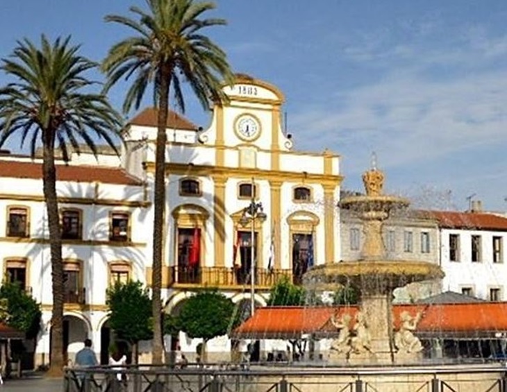 El ayuntamiento de Mérida suprime las tarjetas de crédito corporativas