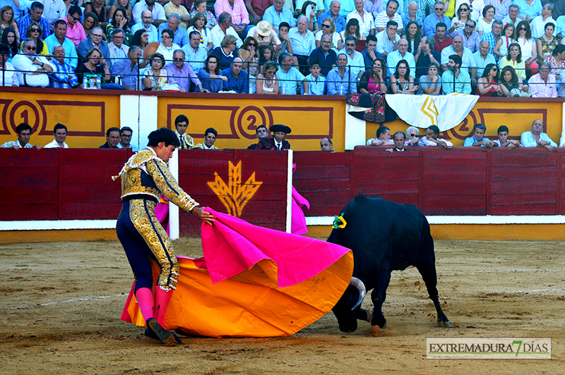 Imágenes de la primera corrida de la Feria de San Juan 2015