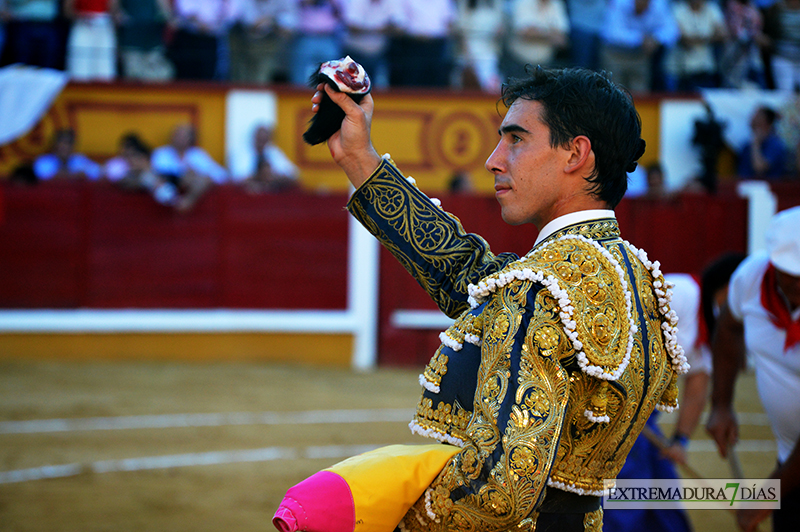 Imágenes de la primera corrida de la Feria de San Juan 2015