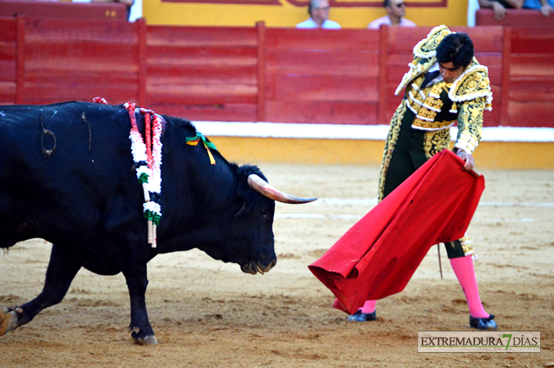 Imágenes de la primera corrida de la Feria de San Juan 2015