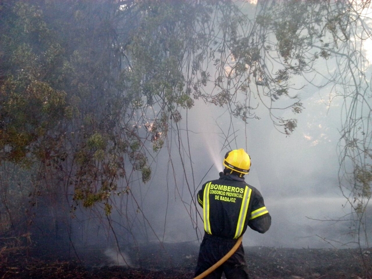 Un nuevo incendio deja a Badajoz sin bomberos durante tres horas
