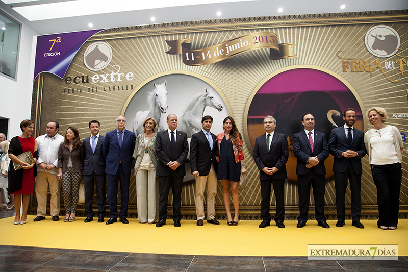 El torero Fran Rivera inaugura su exposición en Badajoz