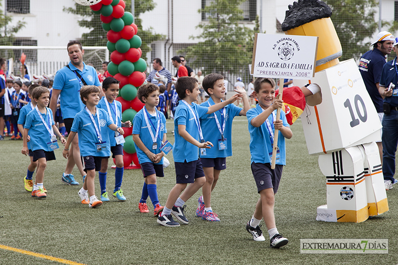 Da comienzo el Mundialito de Fútbol en Badajoz