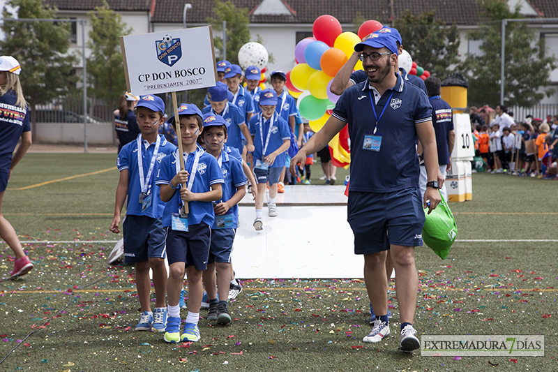 Da comienzo el Mundialito de Fútbol en Badajoz