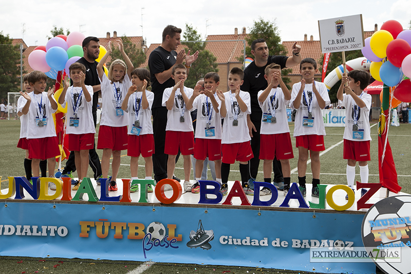 Da comienzo el Mundialito de Fútbol en Badajoz