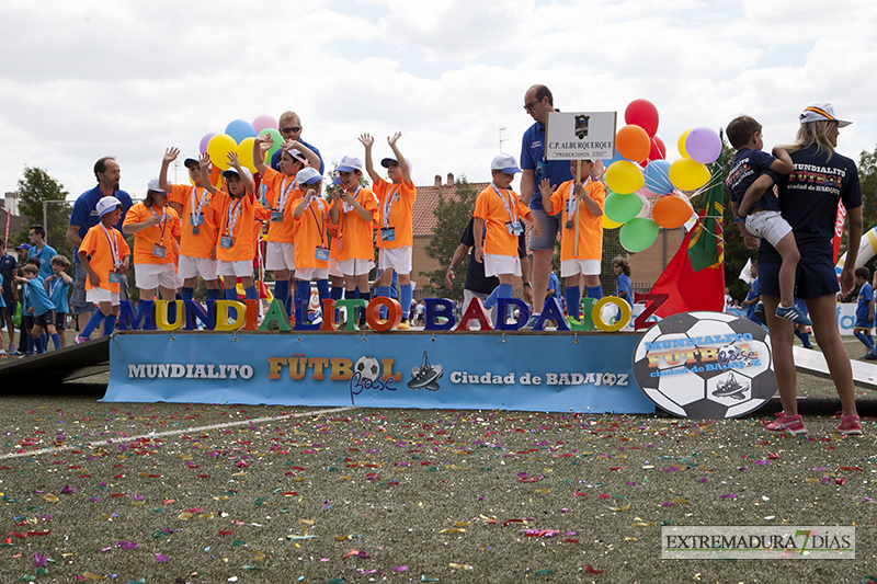 Da comienzo el Mundialito de Fútbol en Badajoz