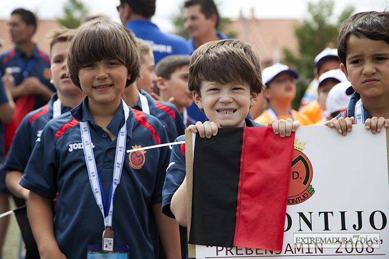 Da comienzo el Mundialito de Fútbol en Badajoz