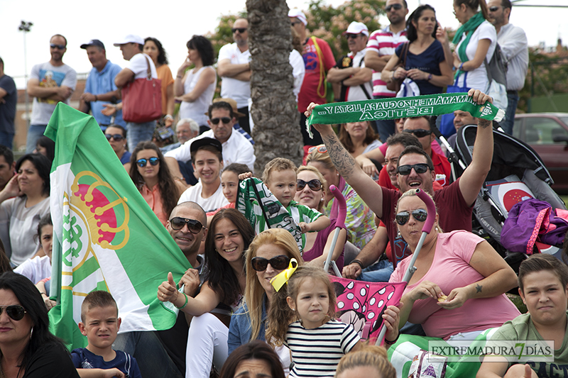 Imágenes del Mundialito de Fútbol en Badajoz