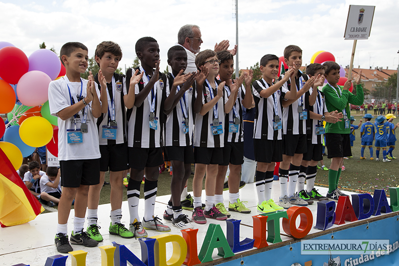 Imágenes del Mundialito de Fútbol en Badajoz