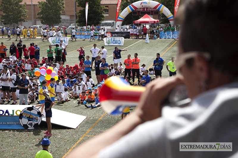 Imágenes del Mundialito de Fútbol en Badajoz