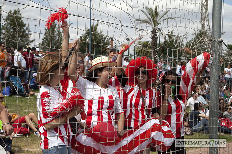 Imágenes del Mundialito de Fútbol en Badajoz