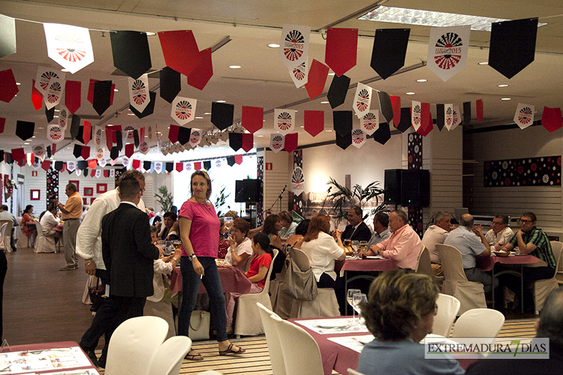 FOTOS del AMBIENTE en la Caseta de FERIA de El Corte Inglés