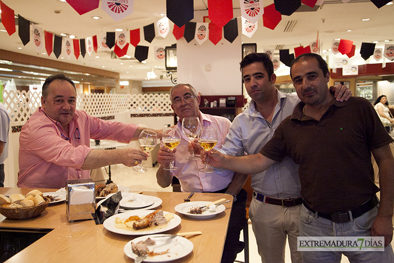 FOTOS del AMBIENTE en la Caseta de FERIA de El Corte Inglés