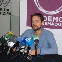 Critican el contrato de un software privado para los ordenadores del sistema educativo extremeño