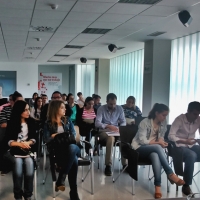 Una docena de jóvenes encuentra empleo a través de Cruz Roja