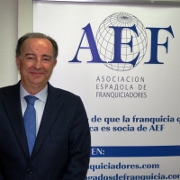 Eduardo Abadía: &quot;Las franquicias generan empleo y minimizan riesgos&quot;