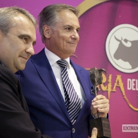 Juan Barco Caballero recibe el I Premio Ibérico de Ecuextre