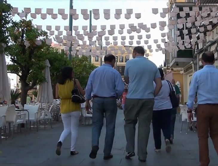 El Ayuntamiento obligará a levantar terrazas en el casco antiguo durante la Feria