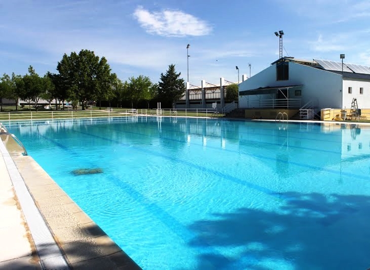 Muere un bañista en la piscina municipal de Miajadas