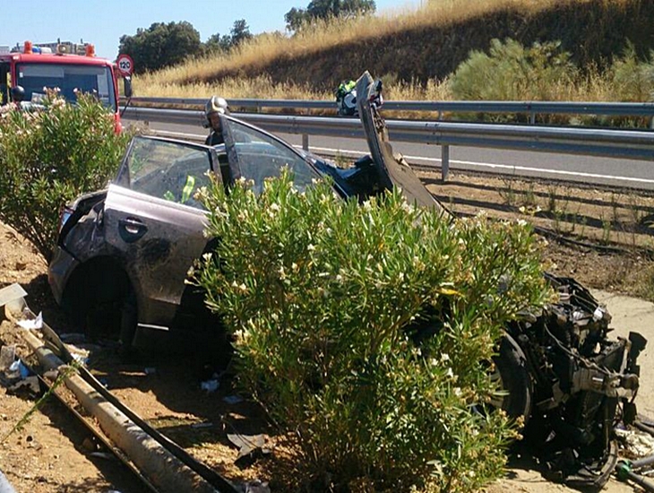 Un atrapado en un accidente al sur de la provincia de Badajoz