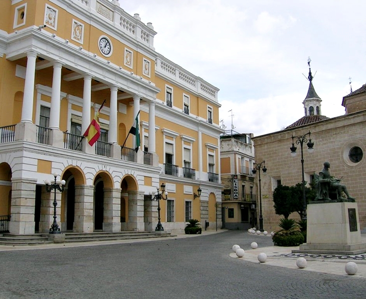 Socialistas: “Ayto. Badajoz excluye a una embarazada de la convocatoria a Policía Local”