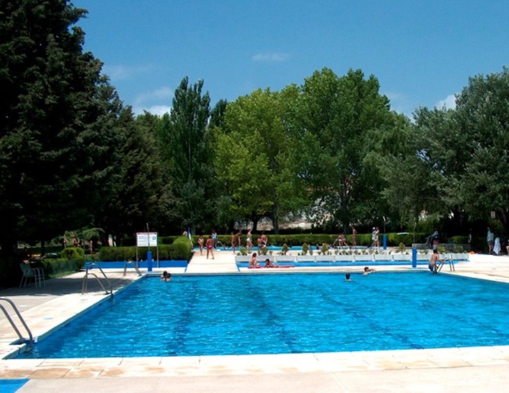 PISCINAS