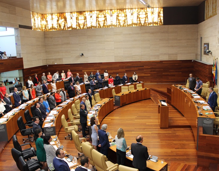 Los Senadores que representarán a Extremadura se decidirán mañana