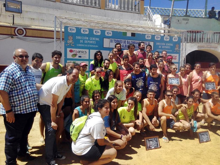 BM Talavera y BM Playa Utrera, ganan el Open de Balonmano Playa de Alburquerque