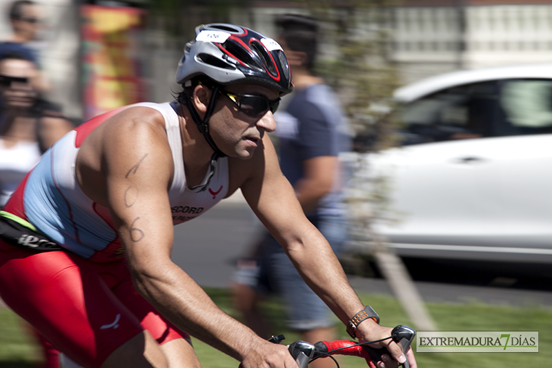 Deporte y Cultura se unen en el XII Triatlon de Badajoz