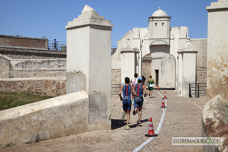 Deporte y Cultura se unen en el XII Triatlon de Badajoz