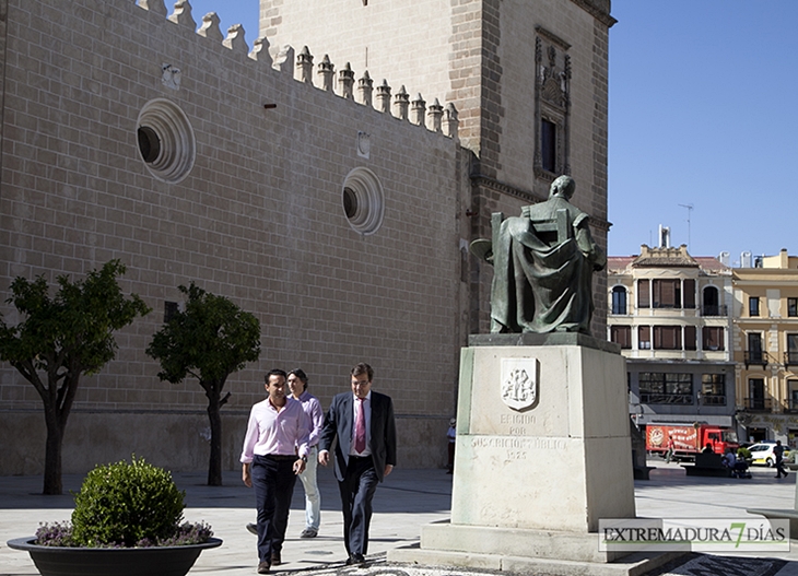 Vara y Fragoso acercan posturas con respecto a las necesidades de Badajoz