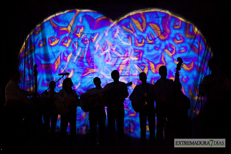 Bosnia, China, Colombia y Badajoz abren el Festival Folklórico Internacional de Extremadura