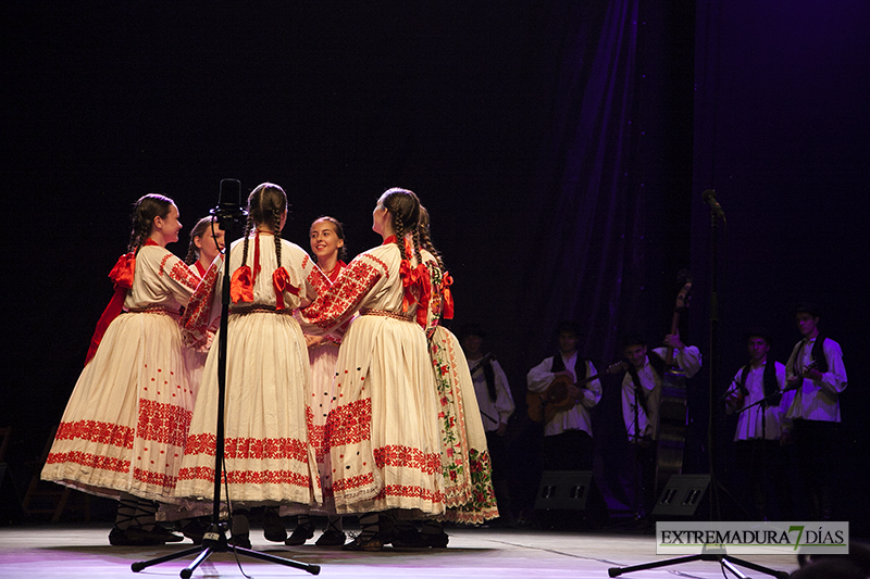 Rusia, Croacia y Badajoz actúan en el Auditorio Ricardo Carapeto