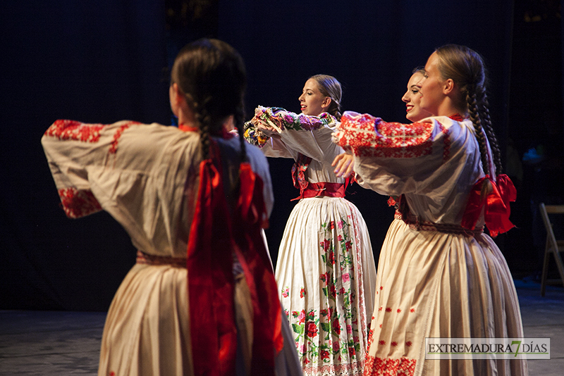 Rusia, Croacia y Badajoz actúan en el Auditorio Ricardo Carapeto