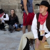 El folklore internacional inunda la Plaza de España pacense