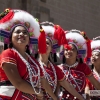 El folklore internacional inunda la Plaza de España pacense