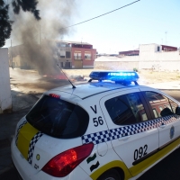 Arden varios contenedores en Badajoz