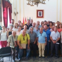 El ayuntamiento de Mérida se reúne con las asociaciones de vecinos para &quot;resolver sus problemas&quot;