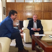 Monago coincide con Vara en una &quot;reforma del modelo financiero de Extremadura&quot;