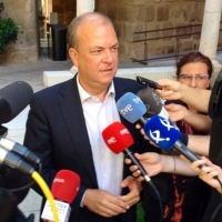 Monago: &quot;El paso del tren por Extremadura está garantizado por la UE&quot;