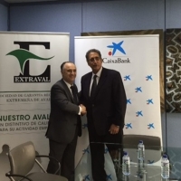Extraval y CaixaBank destinan 4 millones de euros a respaldar a las Pymes