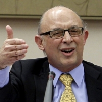 Extremadura vota en contra de los objetivos de déficit marcados por Montoro