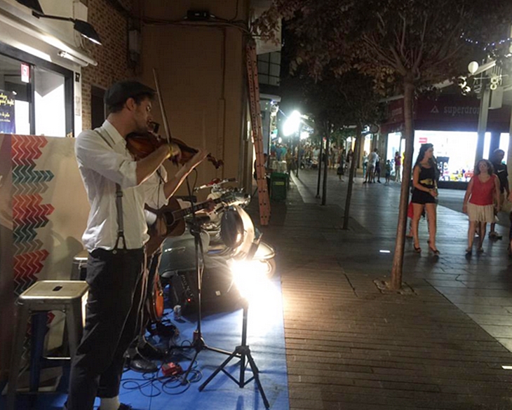 La Cívica felicita a los organizadores de la Shopping Night Badajoz