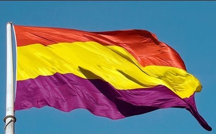 IU Mérida pide que la bandera de la II República ondee en el ayuntamiento