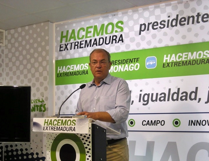 Monago insta a la Junta a proponer medidas para los afectados por el incendio
