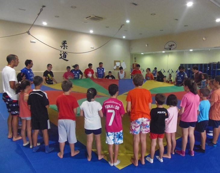 80 niños disfrutan de los Campamentos Urbanos para jóvenes discapacitados